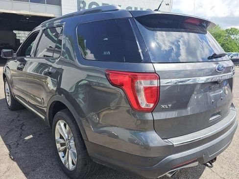 Used 2018 Ford Explorer XLT w/ Equipment Group 202A AWD/4WD image 3