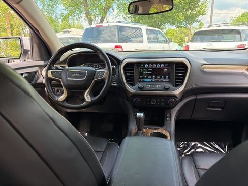 Used 2017 GMC Acadia Denali w/ Technology Package AWD/4WD image 13