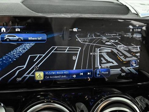 New 2026 Mercedes-Benz GLB 250 4MATIC image 14