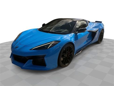 Used 2025 Chevrolet Corvette Z06 image 1