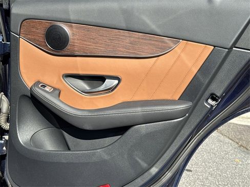 Used 2022 Mercedes-Benz GLC 300 GLC 300 image 16