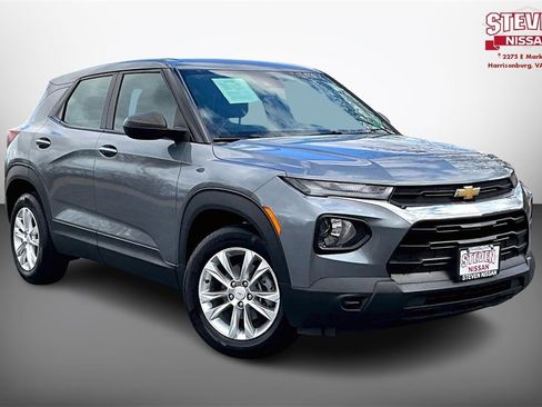 Used 2022 Chevrolet TrailBlazer LS image 1