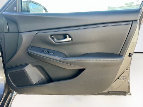 Used 2024 Nissan Sentra SV image 30