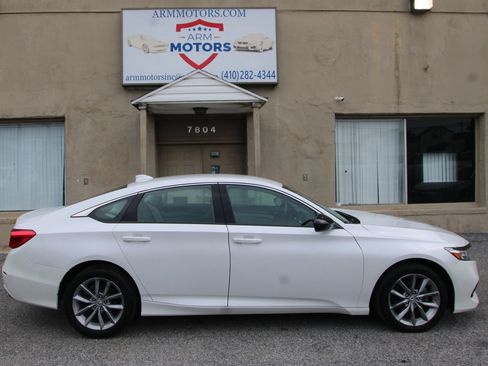 Used 2022 Honda Accord LX image 4