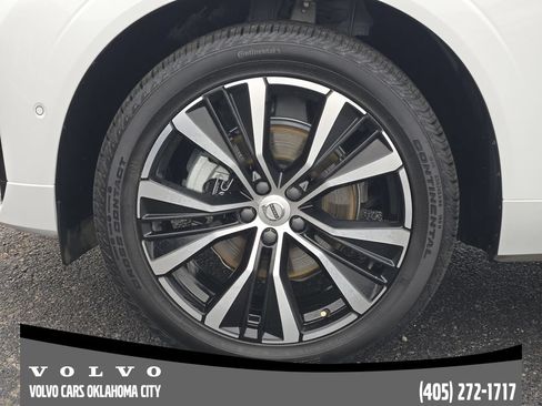 Certified 2023 Volvo XC60 B5 Plus w/ Climate Package FWD image 9