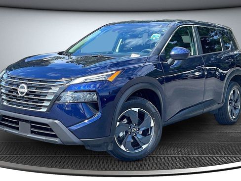 Used 2025 Nissan Rogue SV AWD/4WD image 4