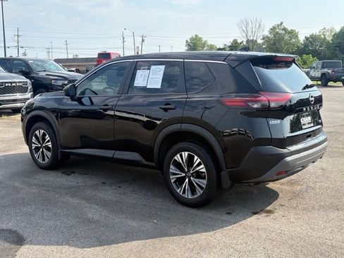 Used 2023 Nissan Rogue SV FWD image 5