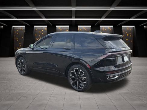 New 2026 Lincoln Nautilus Reserve AWD/4WD image 3