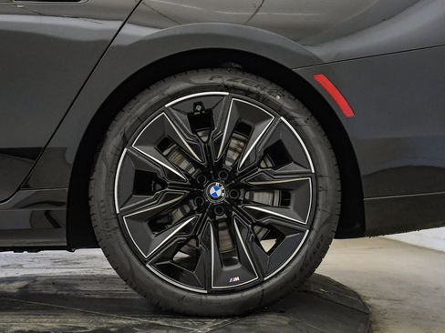 New 2026 BMW 740i w/ Premium Package image 11