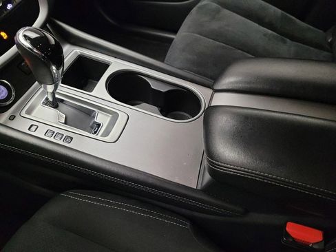 Used 2020 Nissan Murano SV AWD/4WD image 26