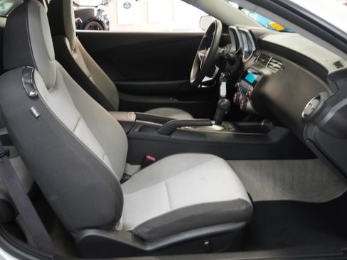 Used 2010 Chevrolet Camaro LT RWD image 20