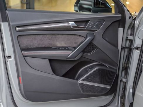 Used 2020 Audi SQ5 Premium Plus w/ Premium Plus Package image 47