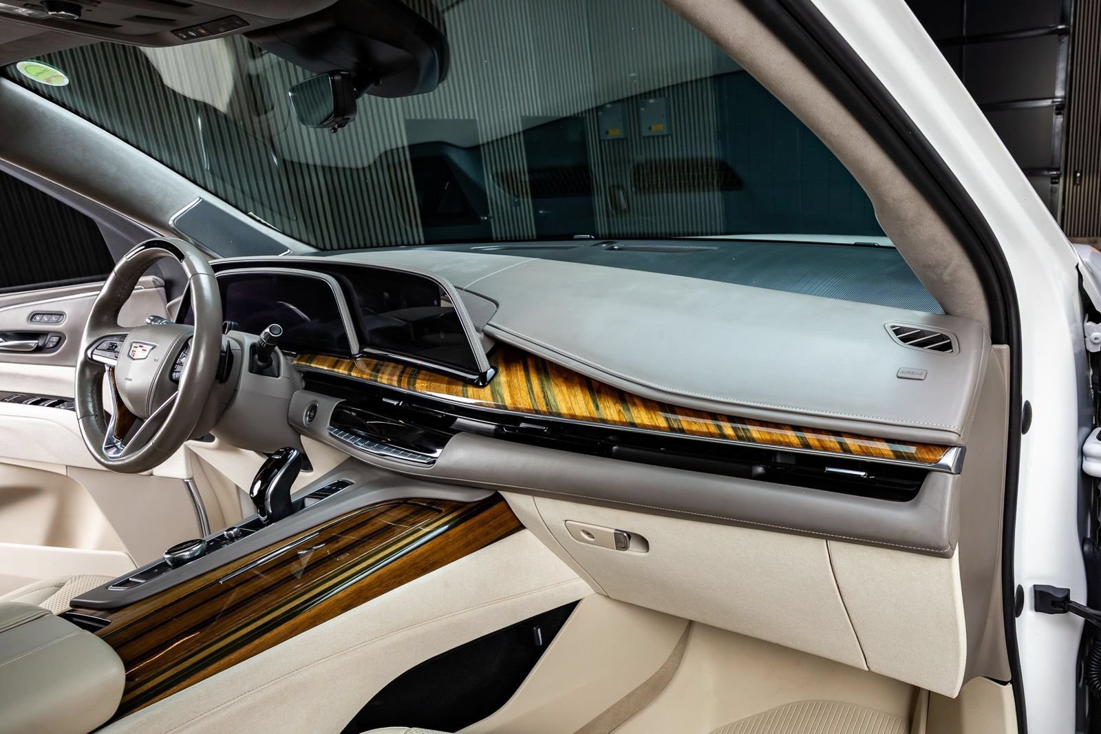 Used 2022 Cadillac Escalade Sport Platinum AWD/4WD image 14