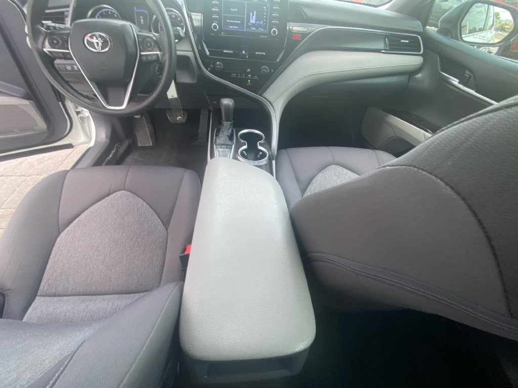 Used 2023 Toyota Camry LE FWD image 6