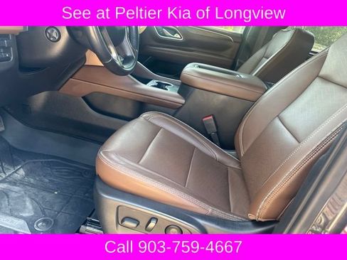 Used 2021 Chevrolet Tahoe High Country w/ Premium Package RWD image 16