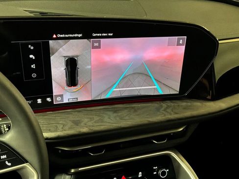 Used 2025 Audi Q5 Premium Plus w/ Premium Plus image 4