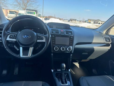 Used 2018 Subaru Forester 2.5i Touring w/ Popular Package #2 AWD/4WD image 11