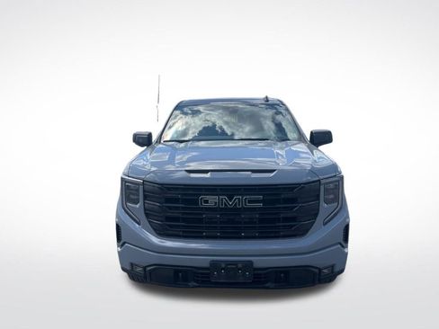 Used 2024 GMC Sierra 1500 Elevation w/ LPO, Elevation Black Package AWD/4WD image 9