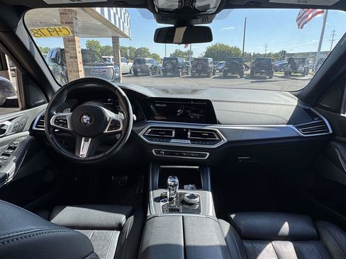 Used 2022 BMW X5 M50i w/ Executive Package AWD/4WD image 3