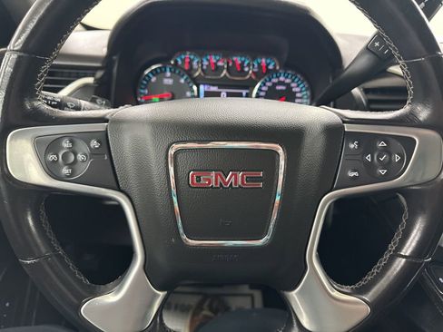 Used 2019 GMC Yukon SLT w/ HD Trailering Package image 33