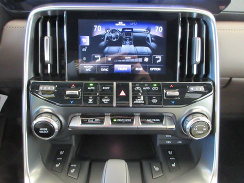 New 2026 Lexus LX 700h Luxury AWD/4WD image 47