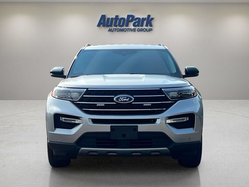 Certified 2023 Ford Explorer XLT w/ Equipment Group 202A AWD/4WD image 2