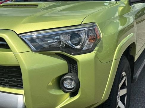 Used 2023 Toyota 4Runner TRD Off-Road Premium w/ Moonroof Package AWD/4WD image 11