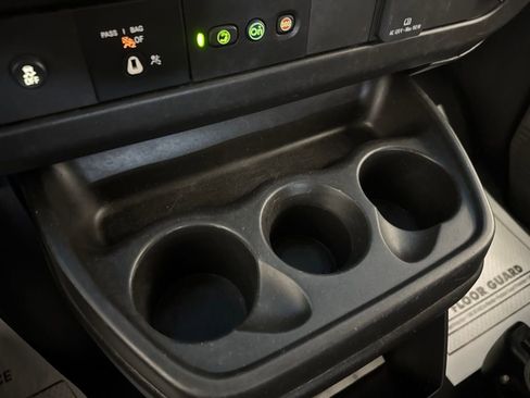 Used 2019 GMC Savana 2500 Extended RWD image 23