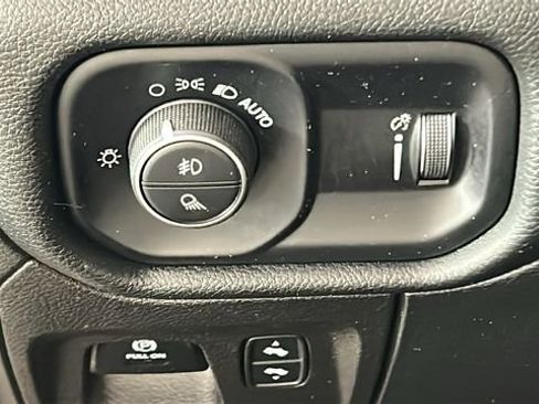 Used 2022 RAM 1500 Big Horn AWD/4WD image 20