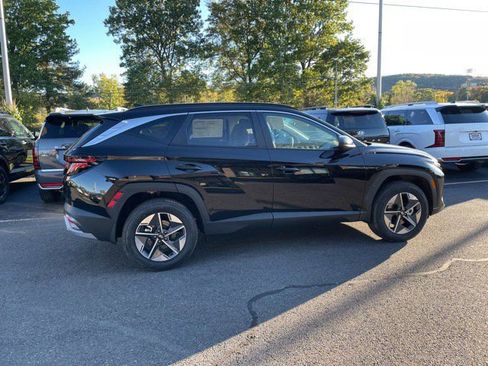 New 2026 Hyundai Tucson SEL image 3