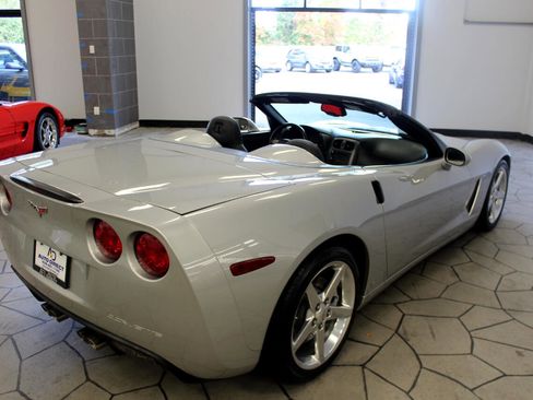 Used 2006 Chevrolet Corvette 2dr Conv w/ Preferred Equipment Group image 10