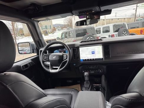 New 2025 Ford Bronco Badlands w/ Sasquatch Package AWD/4WD image 46