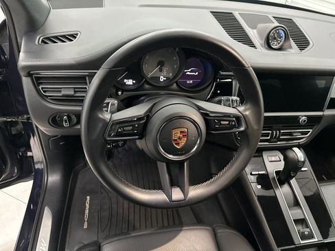 Used 2022 Porsche Macan S image 10