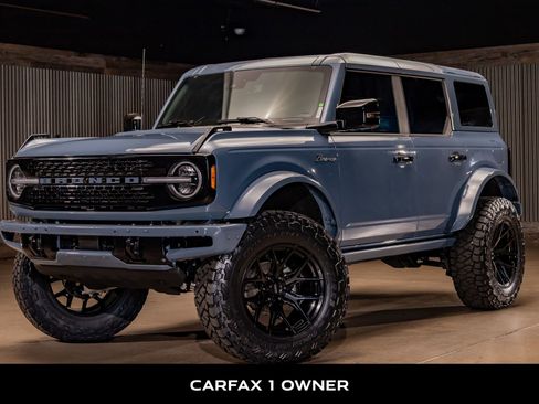 Used 2025 Ford Bronco Badlands image 5