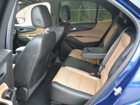 Used 2023 Chevrolet Equinox Premier AWD/4WD image 20