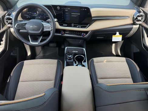 New 2026 Chevrolet Equinox ACTIV w/ Convenience Package III FWD image 11