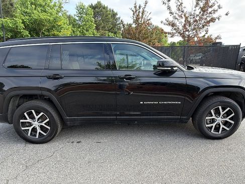 Used 2025 Jeep Grand Cherokee L Limited AWD/4WD image 7