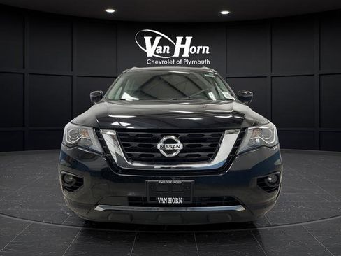Used 2020 Nissan Pathfinder Platinum image 12