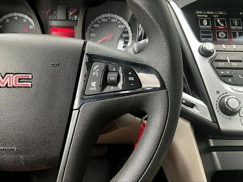 Used 2013 GMC Terrain SLE AWD/4WD image 12