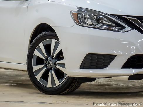 Used 2019 Nissan Sentra SV w/ Special Edition Package image 3