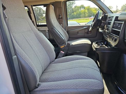 Used 2013 Chevrolet Express 2500 LT w/ LT Preferred Equipment Group image 15