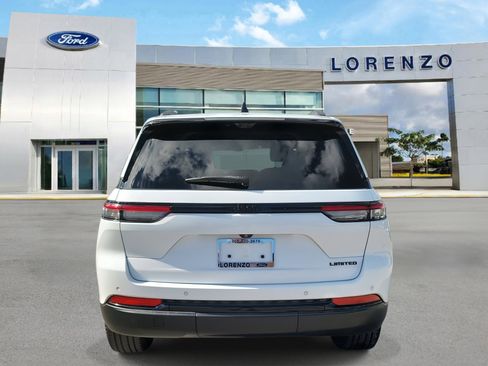 Used 2023 Jeep Grand Cherokee Limited w/ Luxury Tech Group II image 5