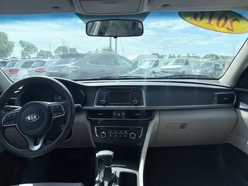 Used 2016 Kia Optima LX w/ Option Group 014 FWD image 15