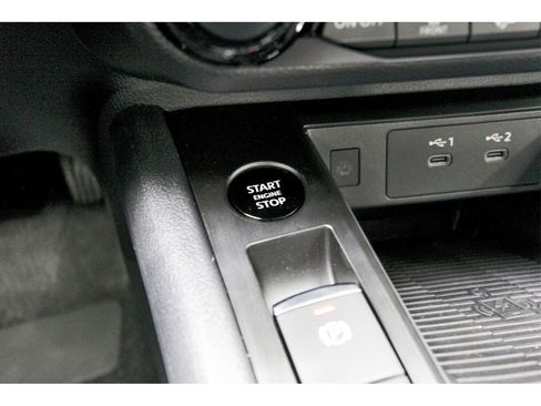 New 2026 Nissan Kicks SV w/ SV Premium Package image 17