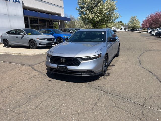 Used 2025 Honda Accord Sport image 32