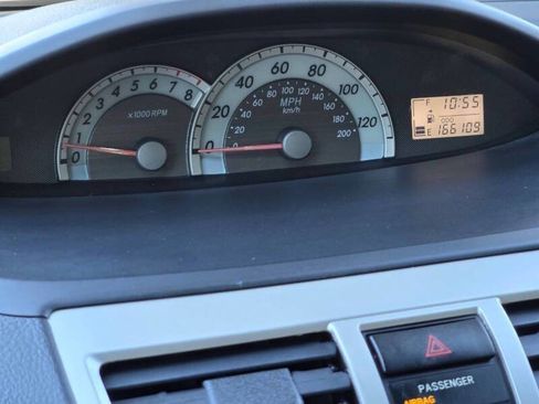 Used 2007 Toyota Yaris S image 18