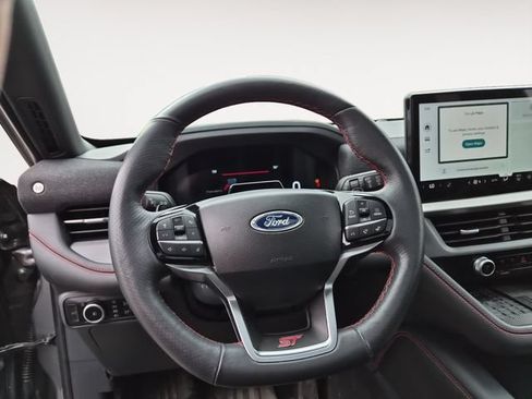 Certified 2025 Ford Explorer ST AWD/4WD image 13