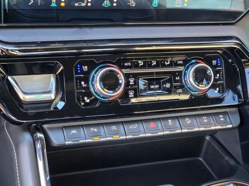 Used 2023 GMC Sierra 1500 AT4X AWD/4WD image 21