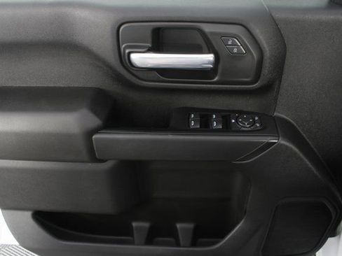 Used 2025 GMC Sierra 2500 Pro w/ Convenience Package image 13