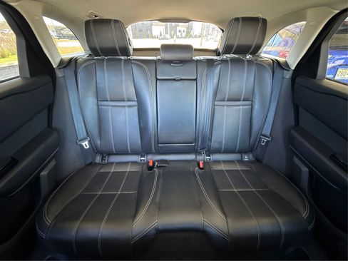 Used 2020 Land Rover Range Rover Velar S image 27